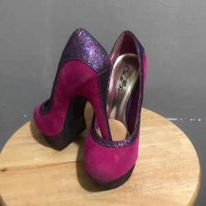 Pink suede with metallic accents heals size 6.5